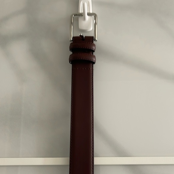 Nordstrom brown leather belt. Never worn. Size 38 - Picture 2 of 4